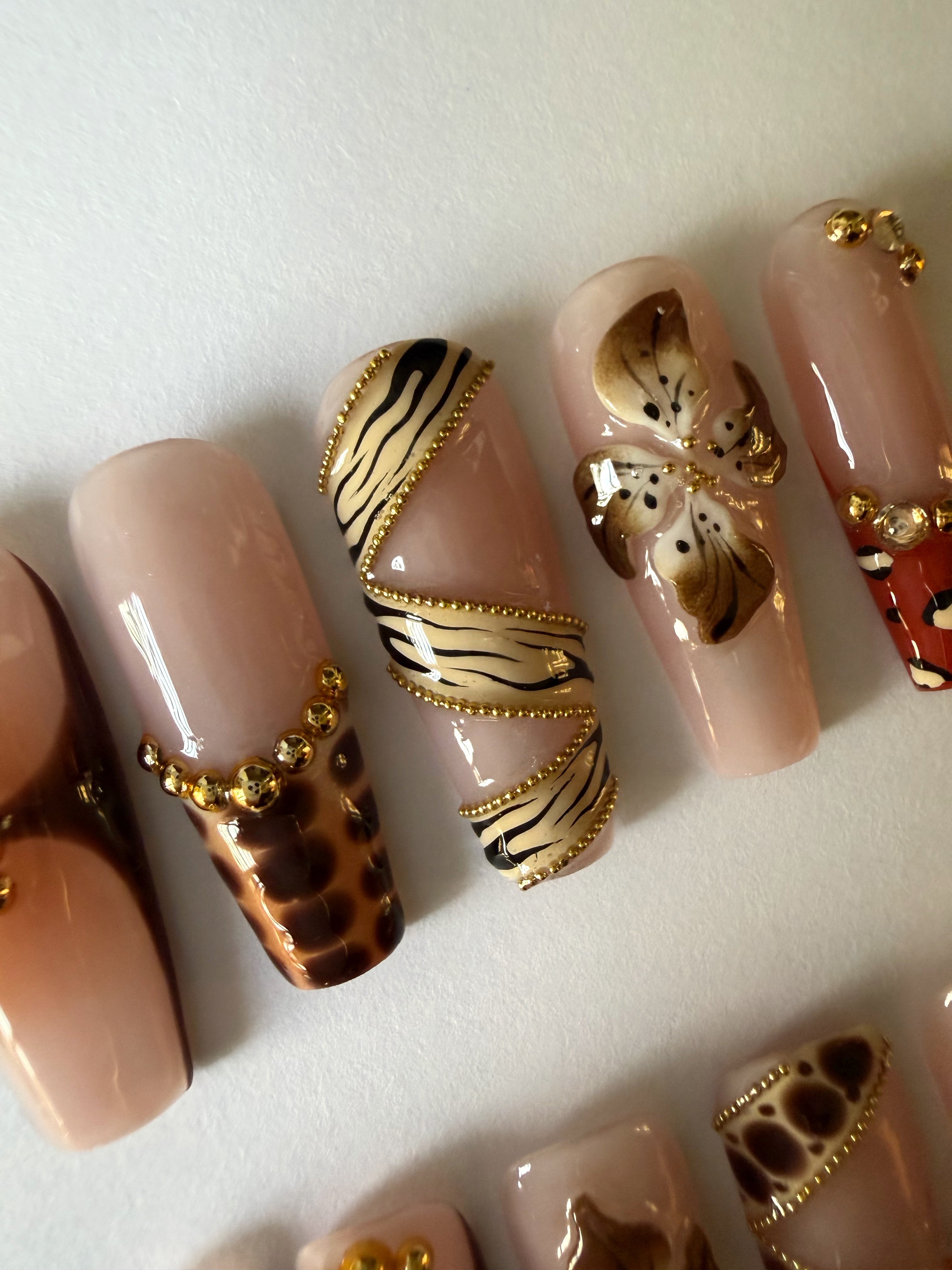 Golden Classy (BEST SELLING)