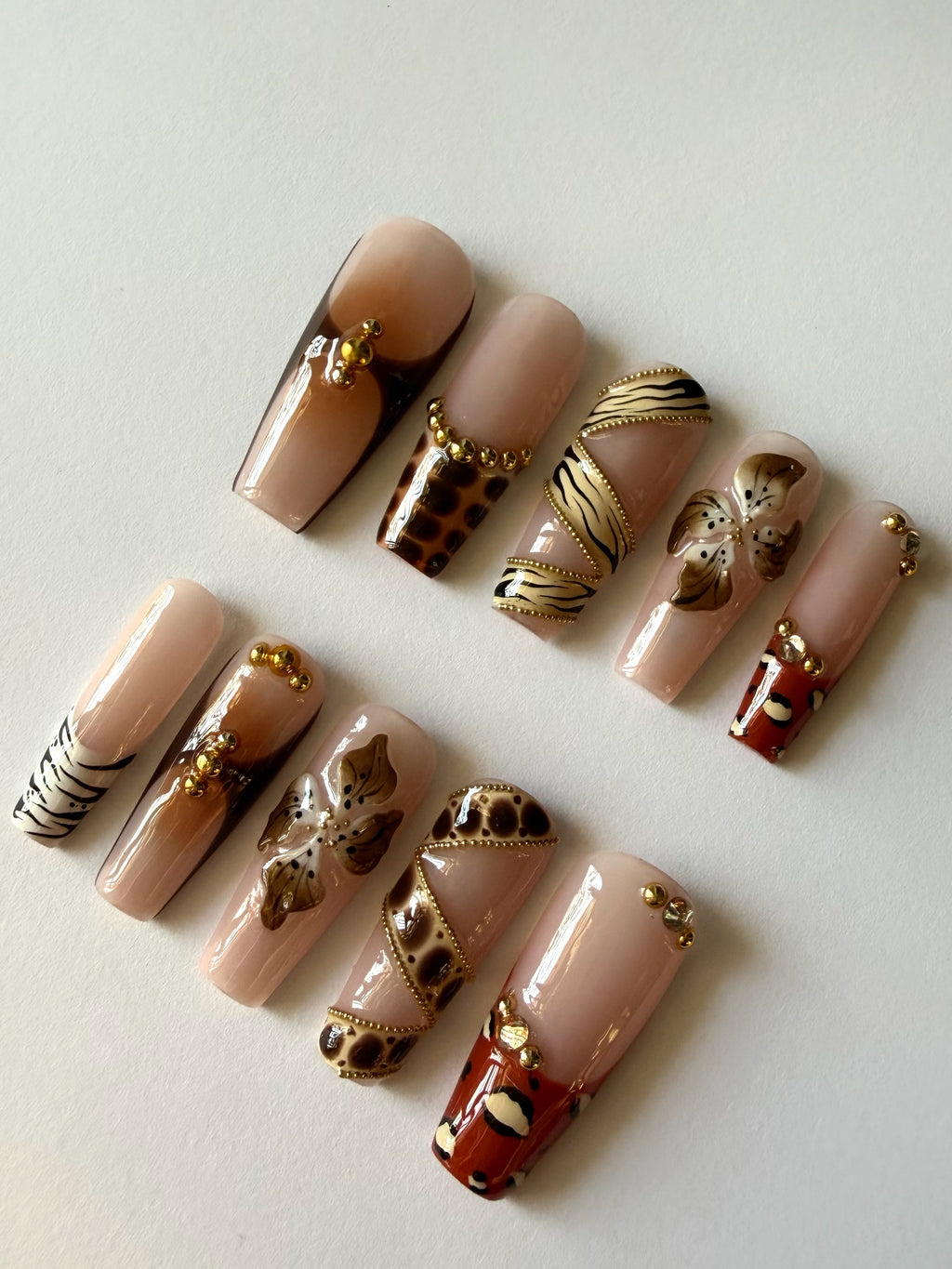 Golden Classy (BEST SELLING)